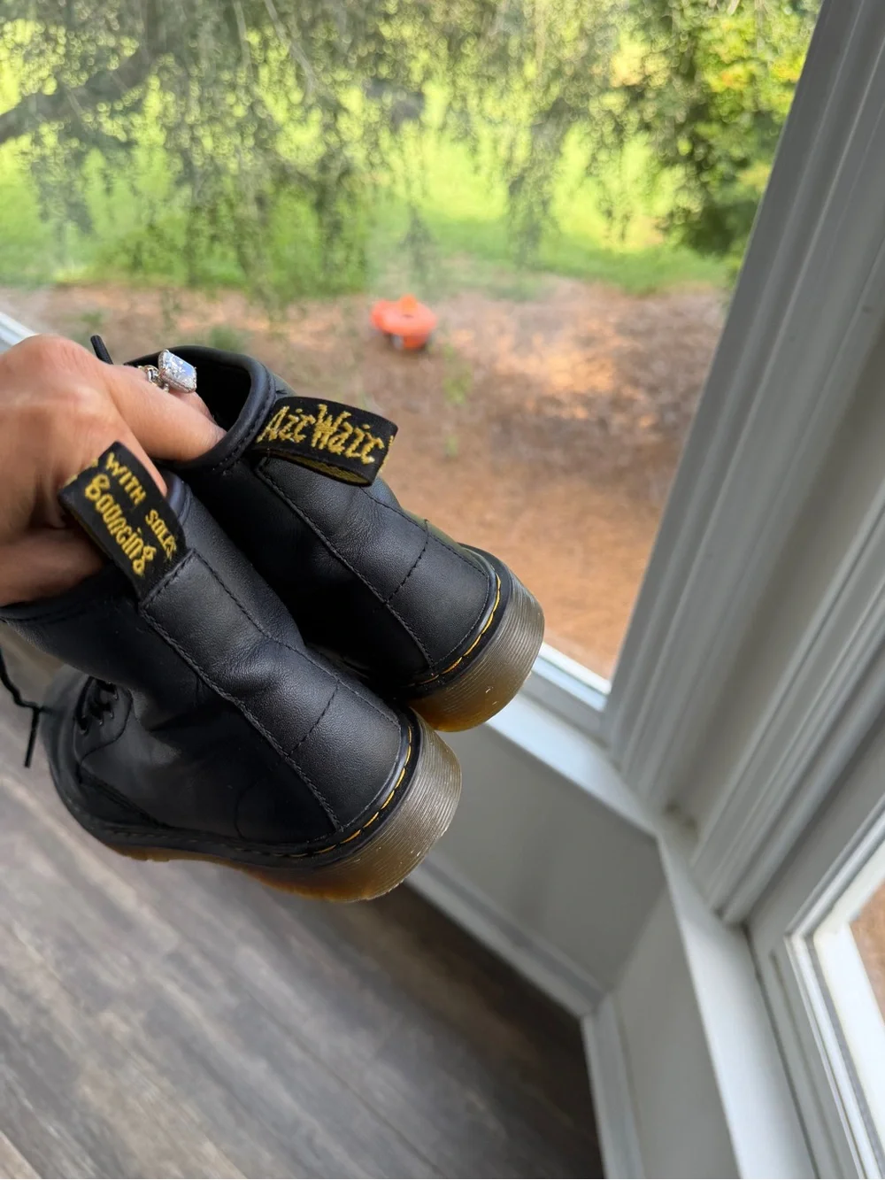 Dr Martens , black boots leather 2y